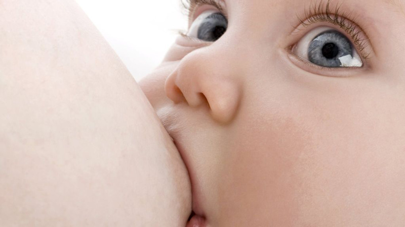 8 Benefits of Breastfeeding for Babies and Mothers